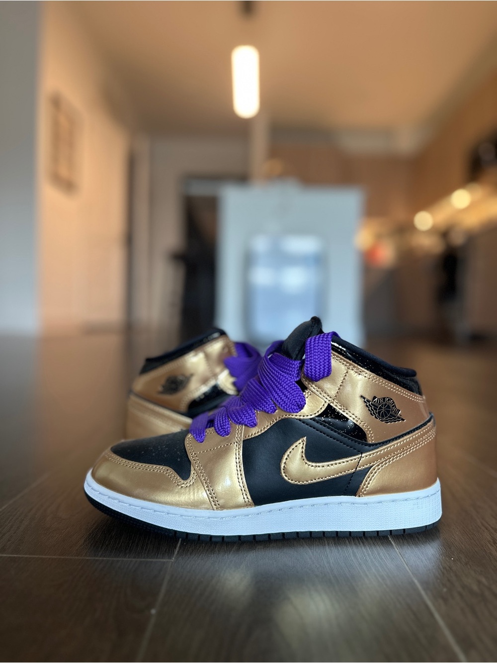 Like New Nike Air Jordan 1 Mid - Black, Metallic & Gold - Size 8.5 Women/Size 7Y